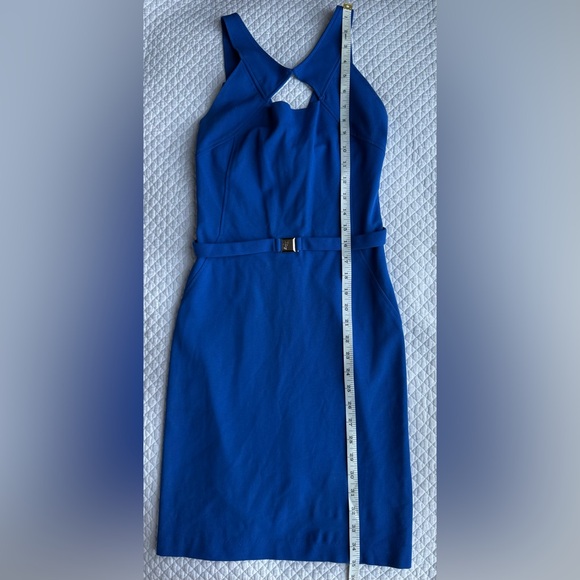 Gianni Versace Collection Electric Blue Knit Dress
W/ logo belt Size 38 IT 4 US - Picture 16 of 16